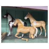 Lot of 3 barbie horses (2 broken)