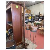 Wooden coat tree 66in