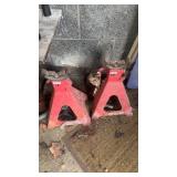 Red Jack Stands