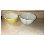 2 Pyrex Bowls
