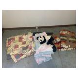 Bedding & blanket variety lot