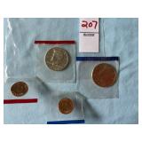 1996 P & D uncirculated U.S. Mint Kennedy half