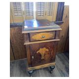 Vintage wooden night stand * needs work