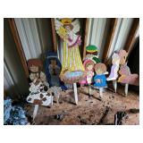 Wooden manger decor