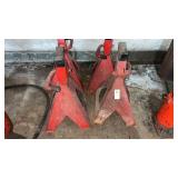 4 Jack stands
