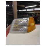 1989-1996 Ford Thunderbird LH Park/Signal Lamp