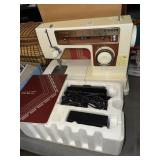 Singer 6105 mechanical sewing machine