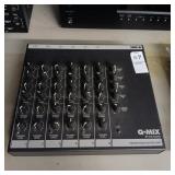 OZ audio HM 6 Q mix headphone matrix amp