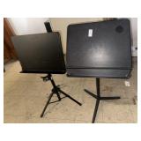 2 music stands