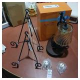Candle warmer lamp and 2 Happy Everything plate