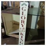 La Rae Boutique Wooden Glory to the King sign