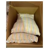 Set of 2 Poppy & Honesty pastel striped pillows