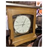 Howard Miller Dual Chime Quartz Clock - battery