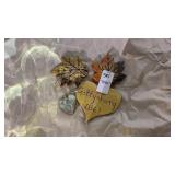 Ceramic leaf and Gettysburg ornaments