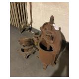 Vintage sausage stuffer & variety