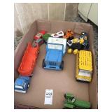 Tray lot of Vintage Tonka, Tootsie Toy etc model