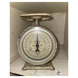 Vintage 30 pound nursery scale