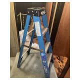 Werner 4 foot fiberglass ladder