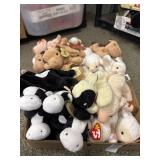 Lot of 20 farm animal beanie babies