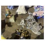 Lot of 3 crystal, 2 spoontiques pewter and clown