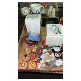 Tray Lot of Assorted Ornaments