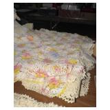 Lot of vintage doilies