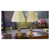 2 table lamps