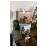 Lot of Boydï¿½s Bears Figures