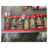 7 Santas from different countries