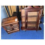 Wooden jewelry and display box