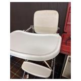 Vintage foldable baby chair