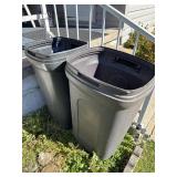 2 garbage cans no lids