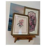 Wooden dï¿½cor shelf, signed painting & floral