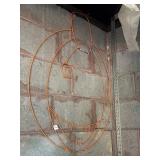 Pumpkin wire decor needs fixed