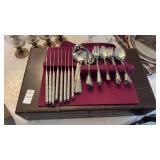 Onieda Stainless Flatware Set W Box