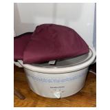 Hamilton Beach slow cooker with carrying case