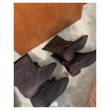 Womens boots size 8 - one brand new