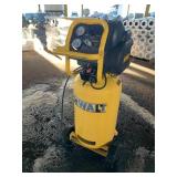 DEWALT15 GALLON AIR COMPRESSOR