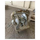 SANDPIPER PNEUMATIC DOUBLE DIAPHRAGM PUMP
