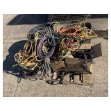 PALLET WITH ASSORTED ELECTRICAL CORDS