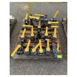 PALLET WITH ASSORTED BANJO VALVES
