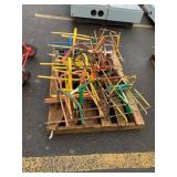 PALLET WITH ASSORTED WIRE STANDS