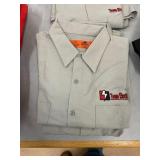 (4) RED KAP INDUSTRIAL SHORT SLEEVE WORK SHIRTS