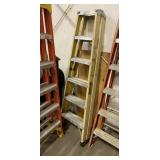 6' STEP LADDER