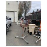 (1) TELESCOPIC STAND
