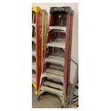 6' STEP LADDER