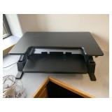STANDING DESK