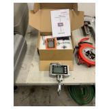 2 DIGITAL SCALES