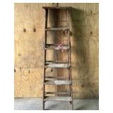 Vintage 5 Rung Ladder - 19.5"x69"