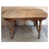 Antique Oak Dining Table With Turned Legs (App. 48